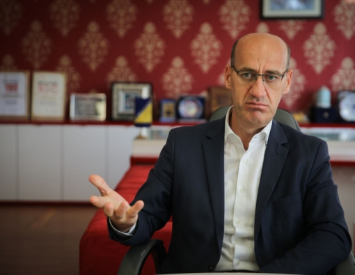 Stranci rade na tome da se Dodiku da državna imovina